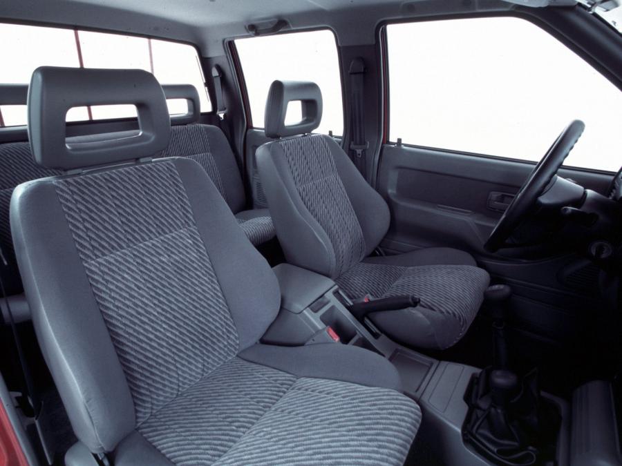  Opel Campo Double Cab 1992 года  (фото 2 из 14)